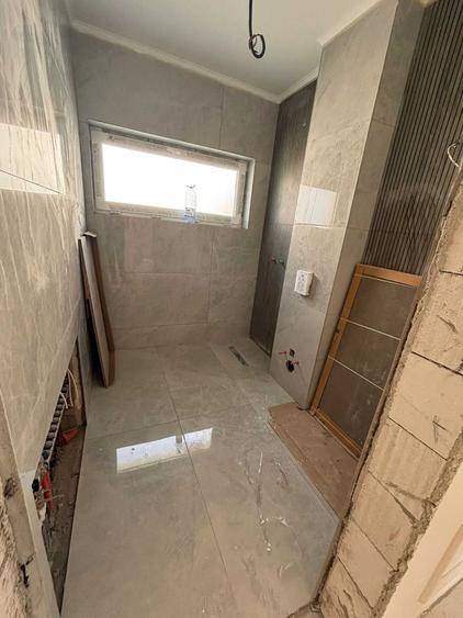 Casă cu 4 camere cu Teren 440 Mp în Exterior Vest