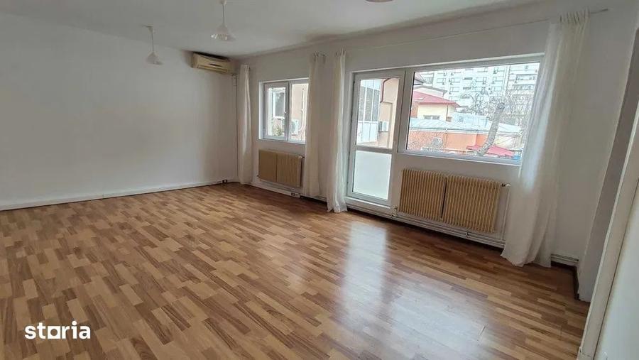 Casă cu 6 camere cu Teren 165 Mp în Centrul Civic