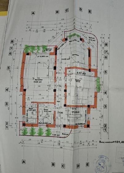 Casă individuală cu 5 camere cu Teren 200 Mp în Central