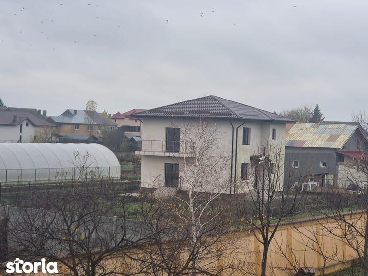 Casă cu 4 camere cu Teren 1120 Mp în Cornetu