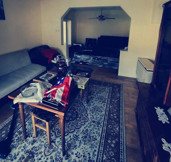 Casă cu 4 camere cu Teren 975 Mp în Viișoara
