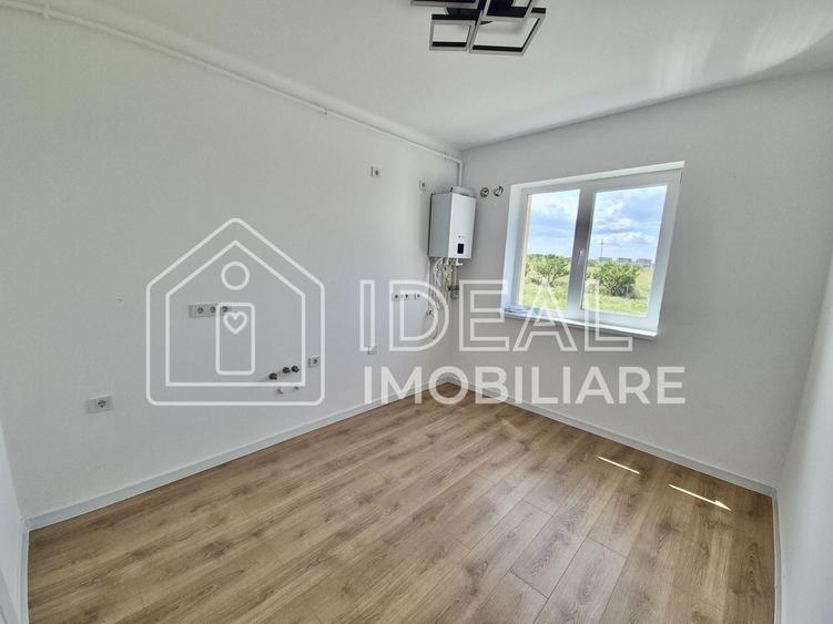 Apartament cu 3 camere decomandat în Exterior Vest