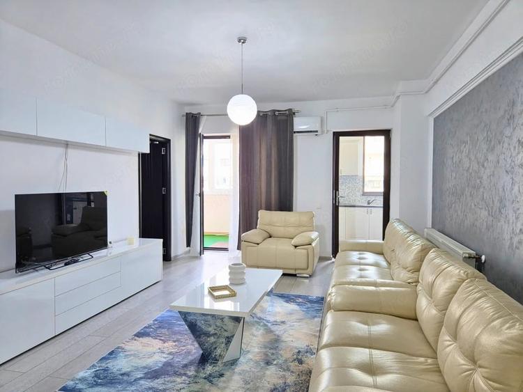 Apartament cu 3 camere decomandat în Căzănești (Râmnicu Vâlcea)