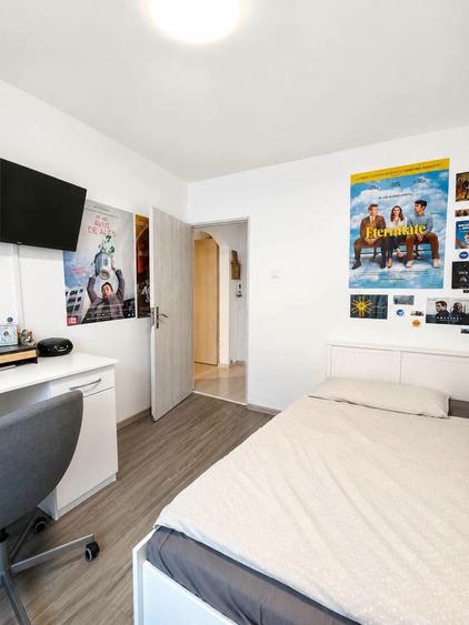 Apartament cu 3 camere semidecomandat, mobilat în Lipovei