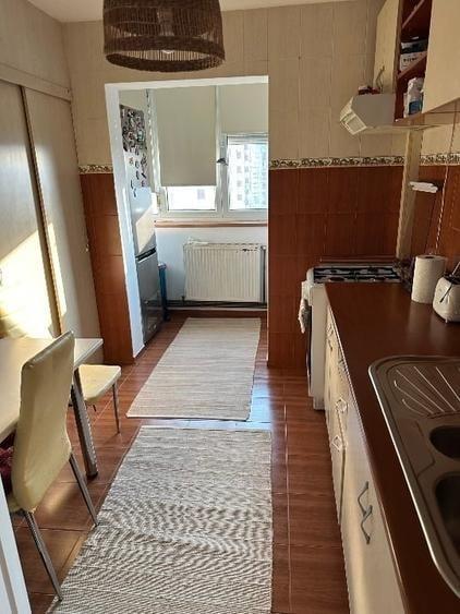 Apartament cu 2 camere decomandat, mobilat în Crângași