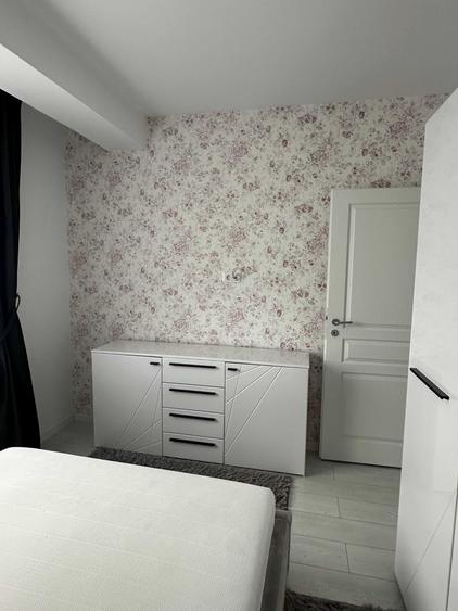 Apartament cu 2 camere semidecomandat, mobilat în Giroc