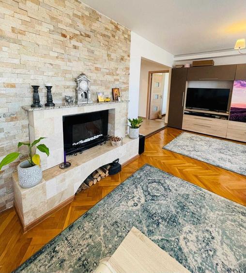 Apartament cu 2 camere decomandat în Sud