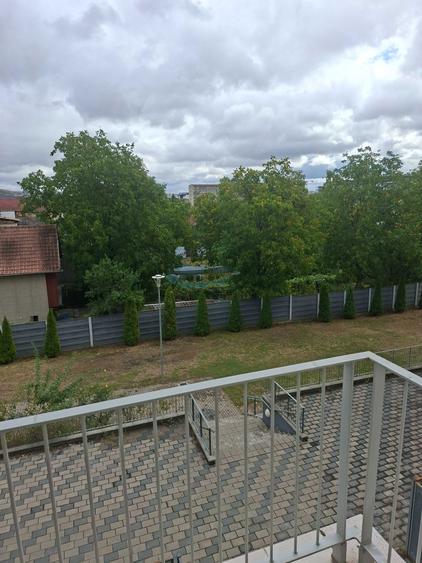 Apartament cu 2 camere nedecomandat în Dâmbul Rotund