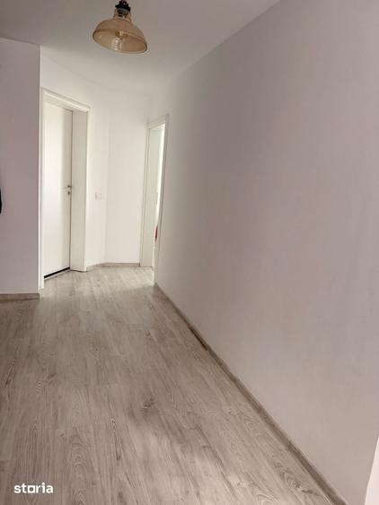 Casă cu 3 camere cu Teren 230 Mp în Odăi