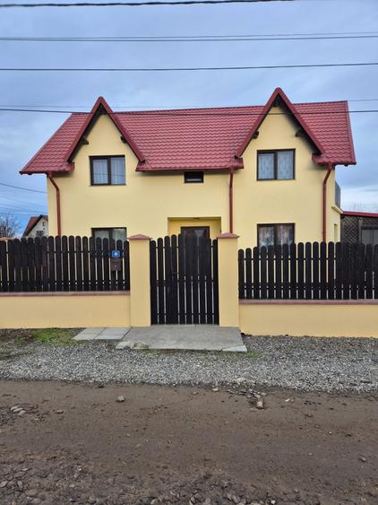 Casă cu 4 camere în Sfântu Ilie