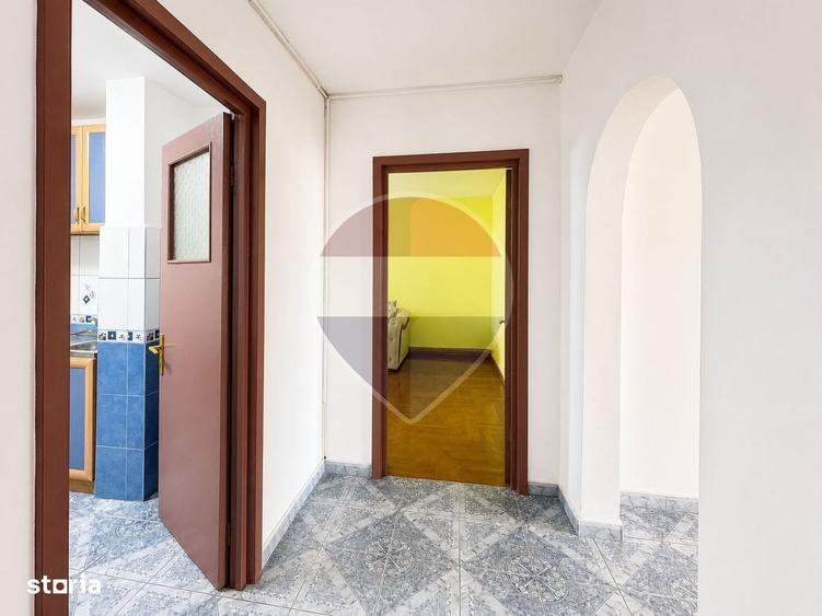 Apartament cu 3 camere în George Bacovia