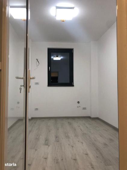 Spațiu comercial, de 100 mp, în Central