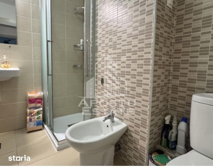 Apartament cu 3 camere semidecomandat în Dâmbovița — fotografia 1
