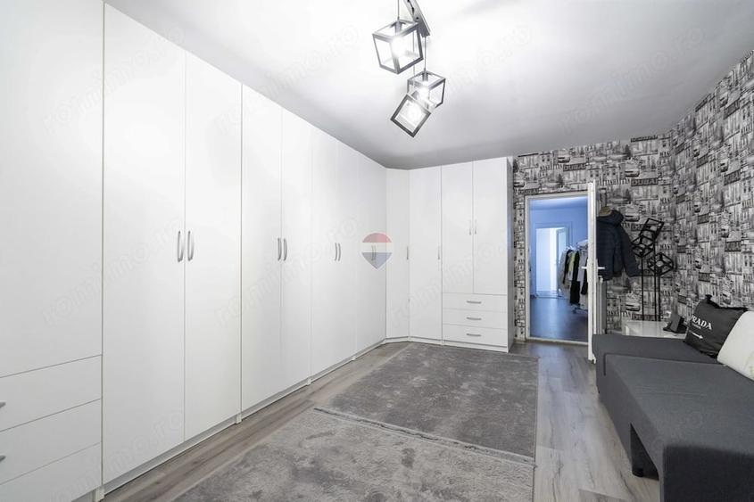 Spațiu comercial, de 2,180 mp, în Inand