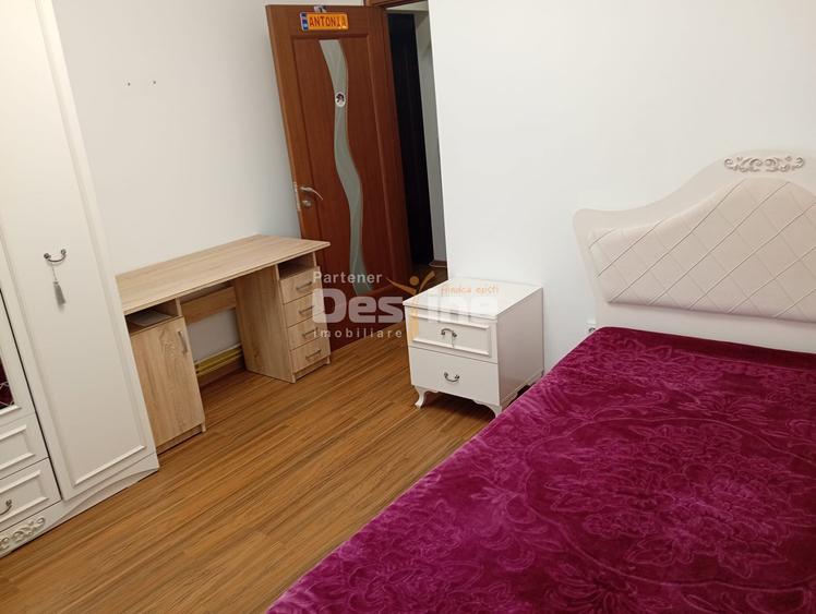Apartament cu 4 camere decomandat, mobilat în 1 Mai