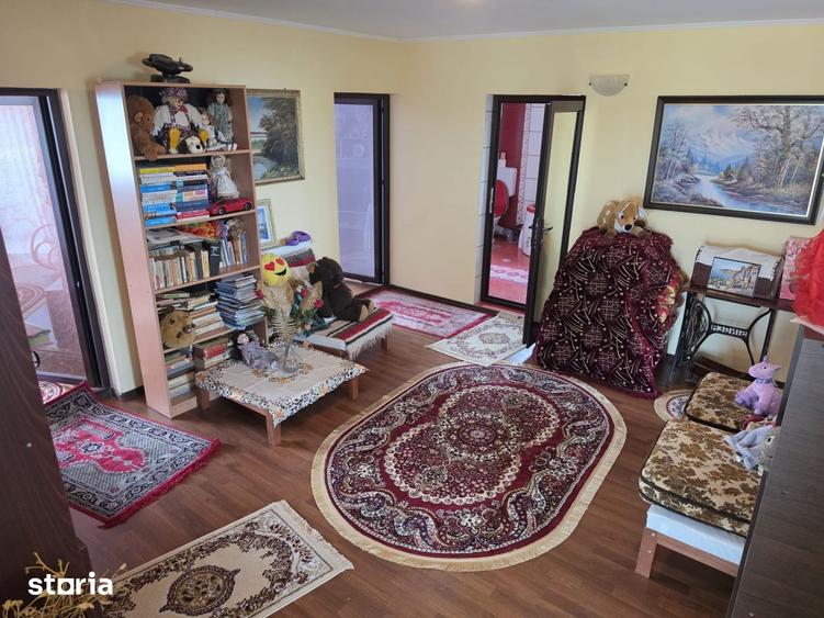 Spațiu comercial, de 301.27 mp, în Bradu