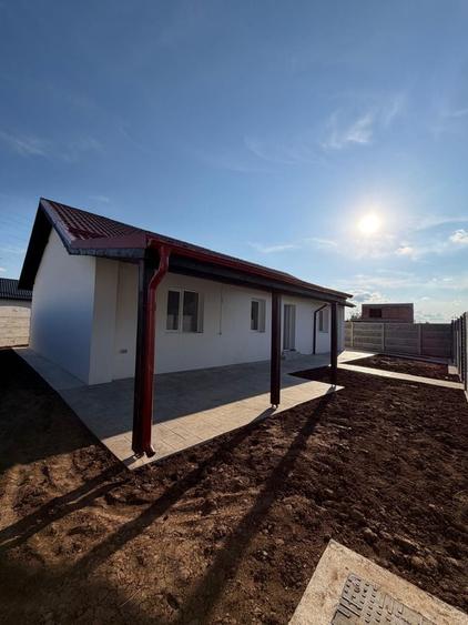 Casă cu 3 camere cu Teren 358 Mp în Joița