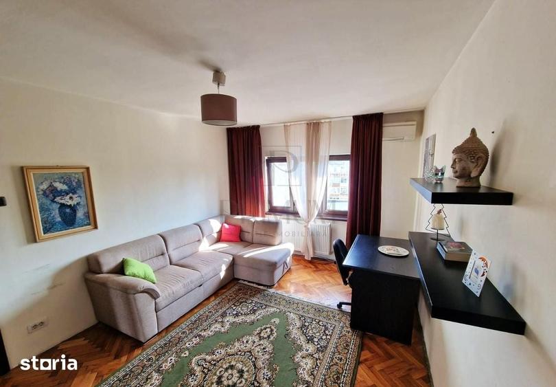 Apartament cu 3 camere decomandat în Circumvalațiunii