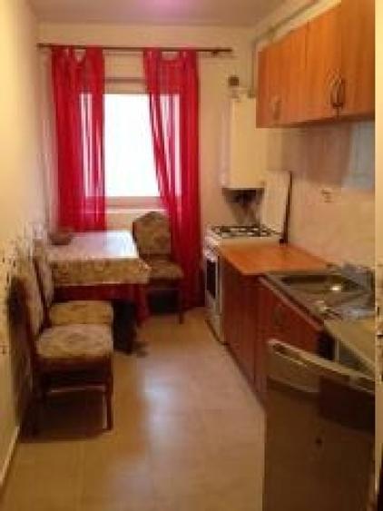 Apartament cu 2 camere decomandat în Florești