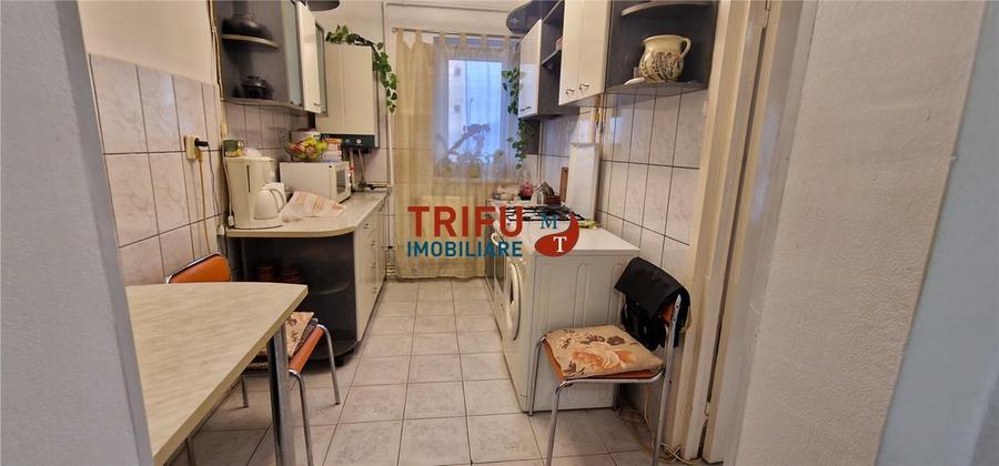 Apartament cu 2 camere decomandat, mobilat în Cetate