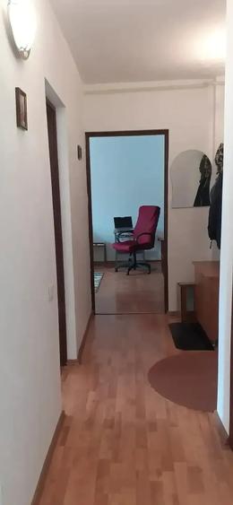 Apartament cu 2 camere decomandat în Astra