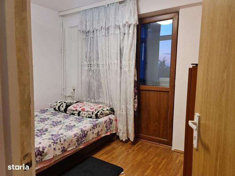 Apartament cu 2 camere semidecomandat în Berceni