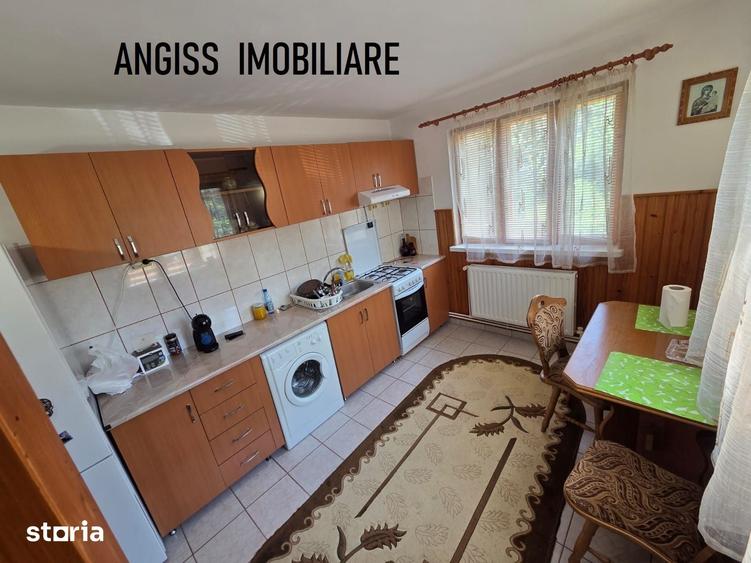 Casa cu Mansarda ?i ie?ire la balta, 1500 mp teren - Loc.MINERI - 12
