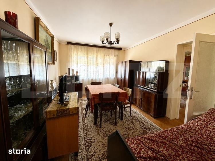 Apartament cu 4 camere în Micro 15