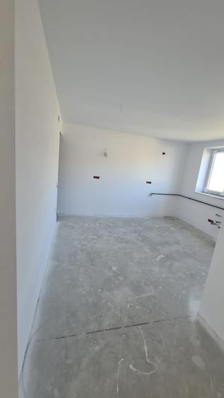Duplex cu 5 camere cu Teren 576 Mp în Cetate