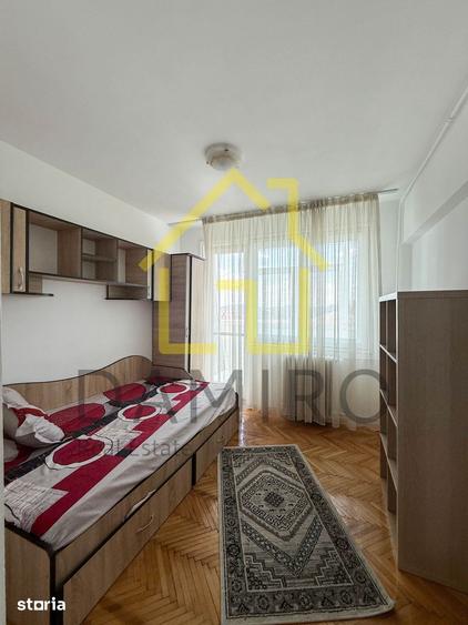 Apartament cu 3 camere semidecomandat în Gara de Nord