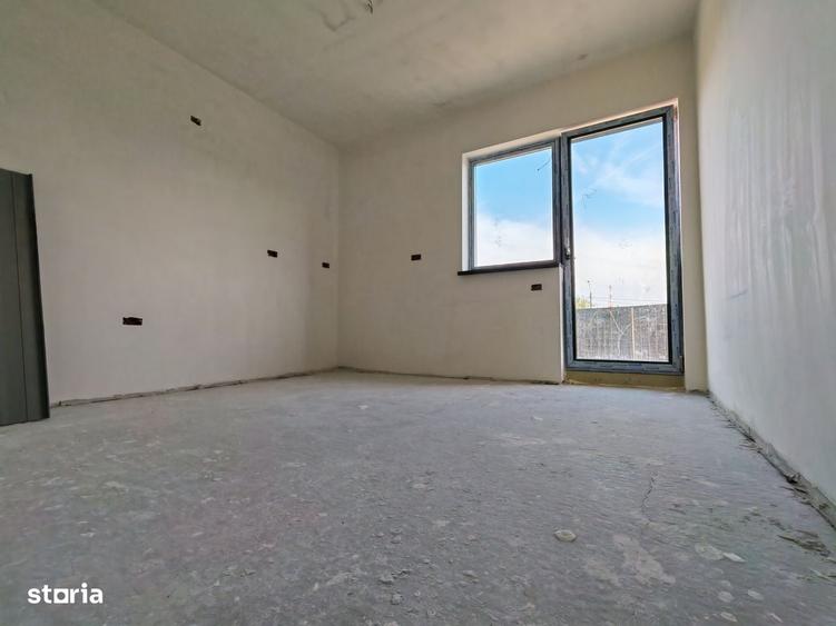 Casă cu 3 camere cu Teren 250 Mp în Agigea