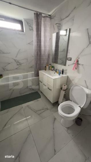 Casă cu 5 camere cu Teren 1600 Mp în Voinești