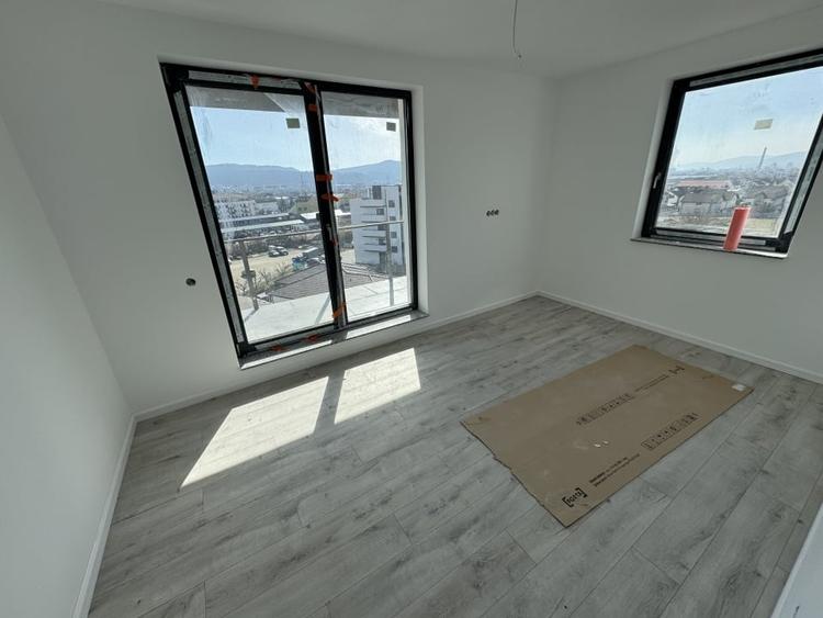 Apartament cu 2 camere semidecomandat în Centura