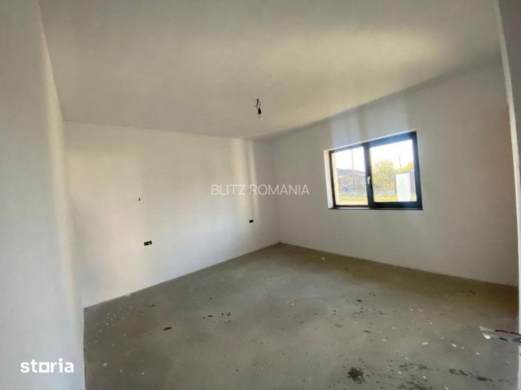 Casa 3 dormitoare, 196 mp, garaj si 8 ari teren, zona Tautii-Magheraus