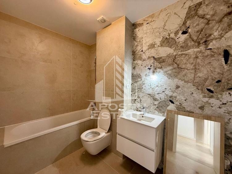 Apartament cu 3 camere semidecomandat, mobilat în Aradului