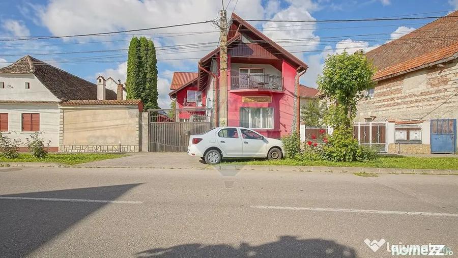 Casă cu 5 camere cu Teren 789 Mp în Central