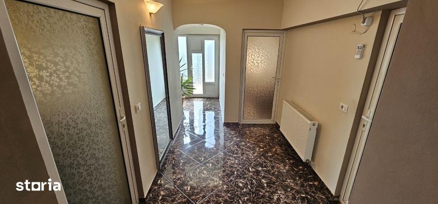 Casă cu 3 camere cu Teren 544 Mp în Central