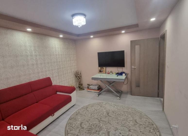 Apartament cu 4 camere în Nicolina