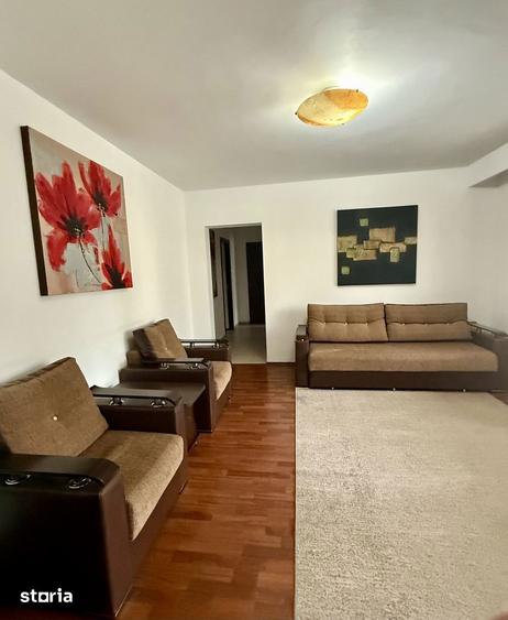 Inchiriez Apartament Renovat 3 Camere Pajura, sect. 1 - 9