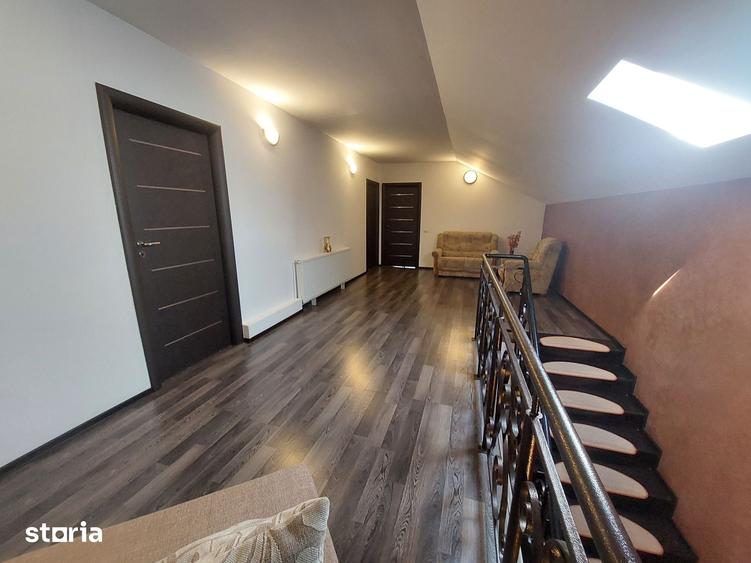Casă cu 5 camere cu Teren 743 Mp în Central