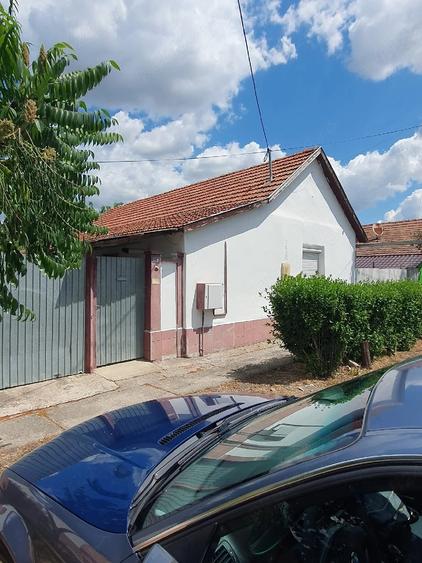 Casă cu 2 camere cu Teren 731 Mp în Exterior Vest