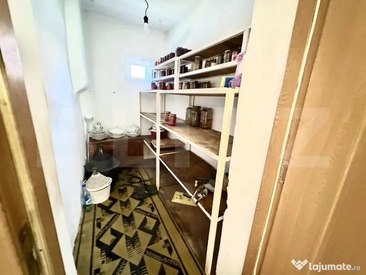 Casă cu 3 camere cu Teren 1127 Mp în Central
