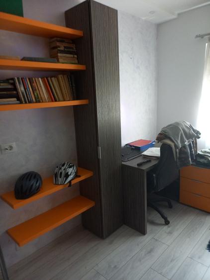 Apartament cu 3 camere decomandat în Găvana