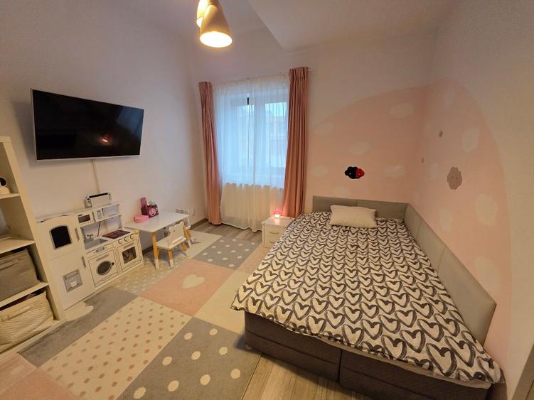 Apartament cu 4 camere decomandat în Dorobanțul