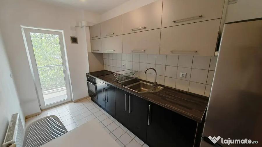 Apartament cu 2 camere decomandat, mobilat în Păcii