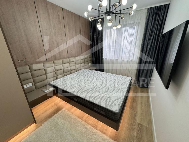Apartament cu 3 camere semidecomandat în Tudor