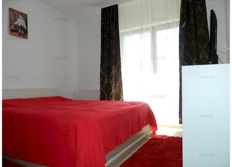Casă individuală cu 5 camere cu Canalizare în Hărman