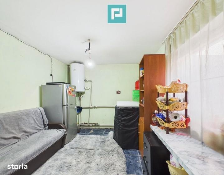 Casa P+E cu doua apartamente, zona Dragasani - 7