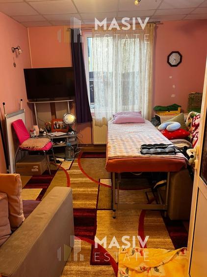 Apartament cu 3 camere semidecomandat în Central
