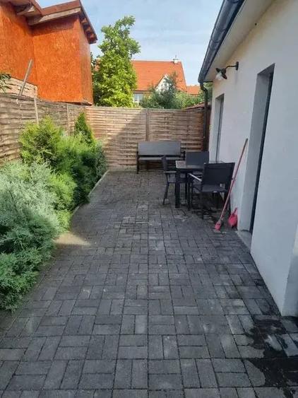 Casă cu 3 camere cu Teren 30 Mp în 7 Noiembrie